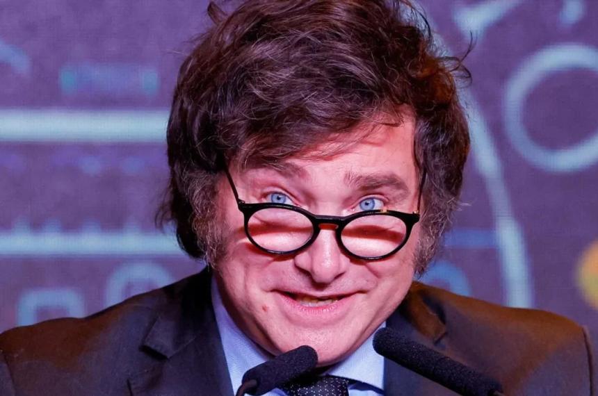 El presidente Javier Milei con una nueva caída en la imagen de su Gobierno por quinto mes consecutivo