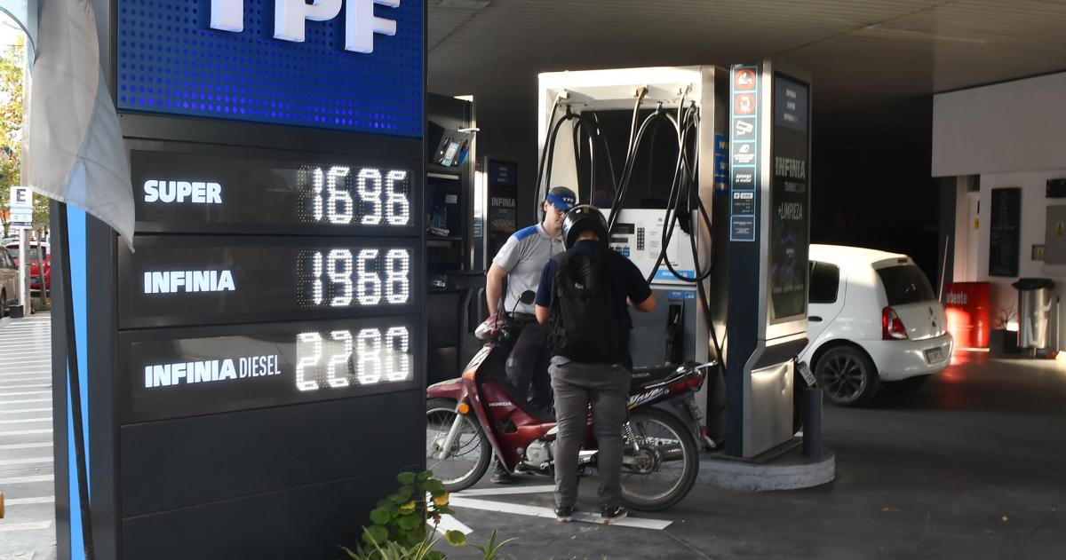 Mientras las ventas de combustibles cayeron 18-en-porciento- en marzo a nivel nacional La Pampa se convirtió en la provincia con mejor desempeño del país