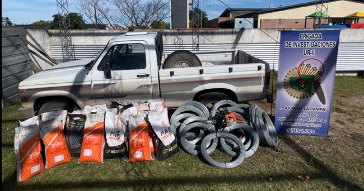 La camioneta y lo sustraído fue recuperado tras varios allanamientos