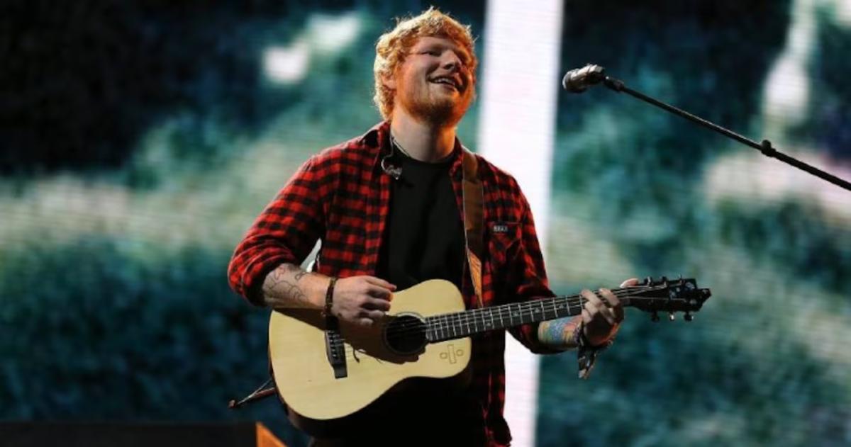 El inglés y un regalo muy especial para sus fans en estas fiestas