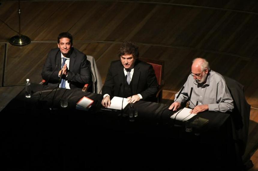  Ravier fan�tico de la motosierra