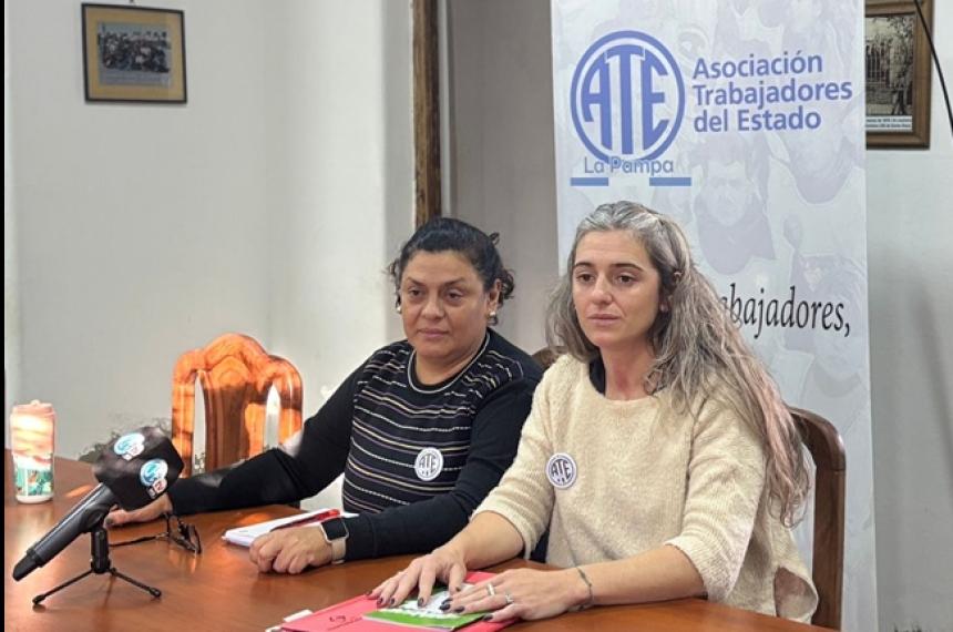 Las gremialistas Liliana Rechimont y Mariana Andueza encabezaron la conferencia de prensa