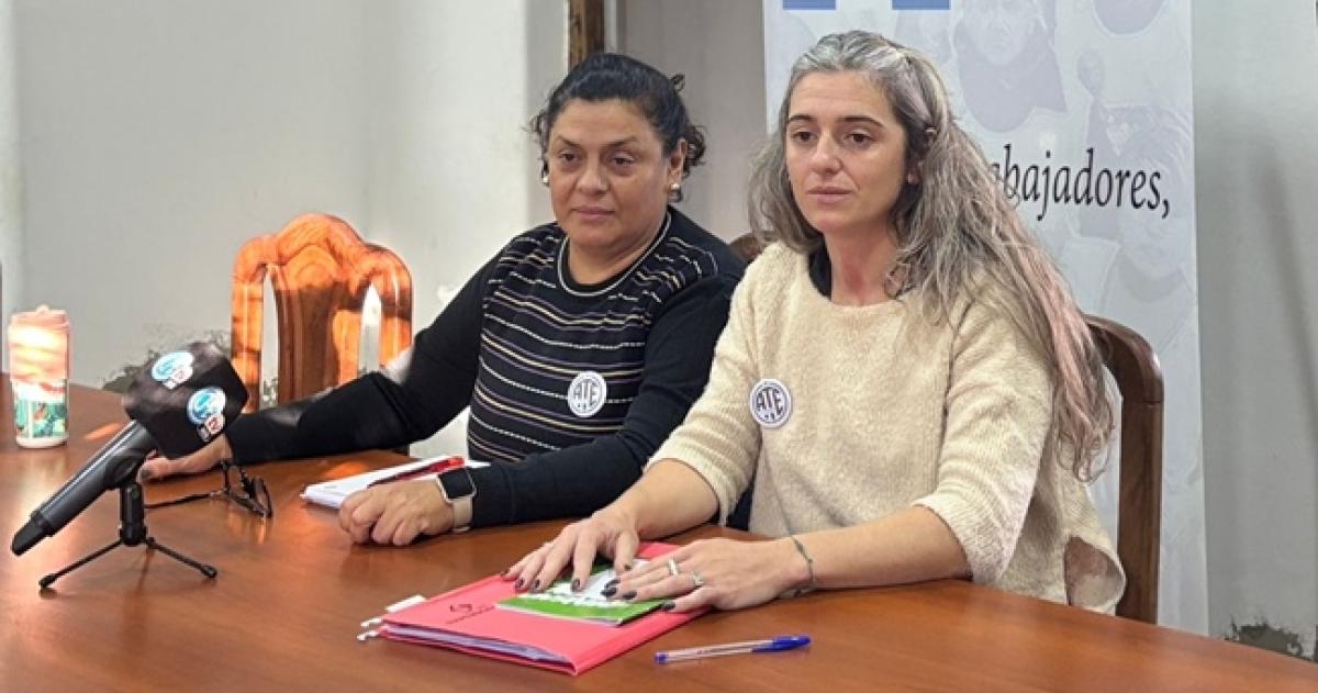 Las gremialistas Liliana Rechimont y Mariana Andueza encabezaron la conferencia de prensa