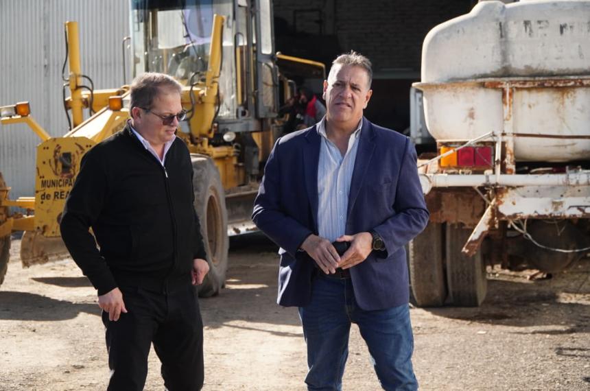 Fern�ndez junto al intendente de Realicó Facundo Sola