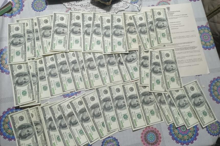 La policía logró recuperar la totalidad de los dólares sustraídos