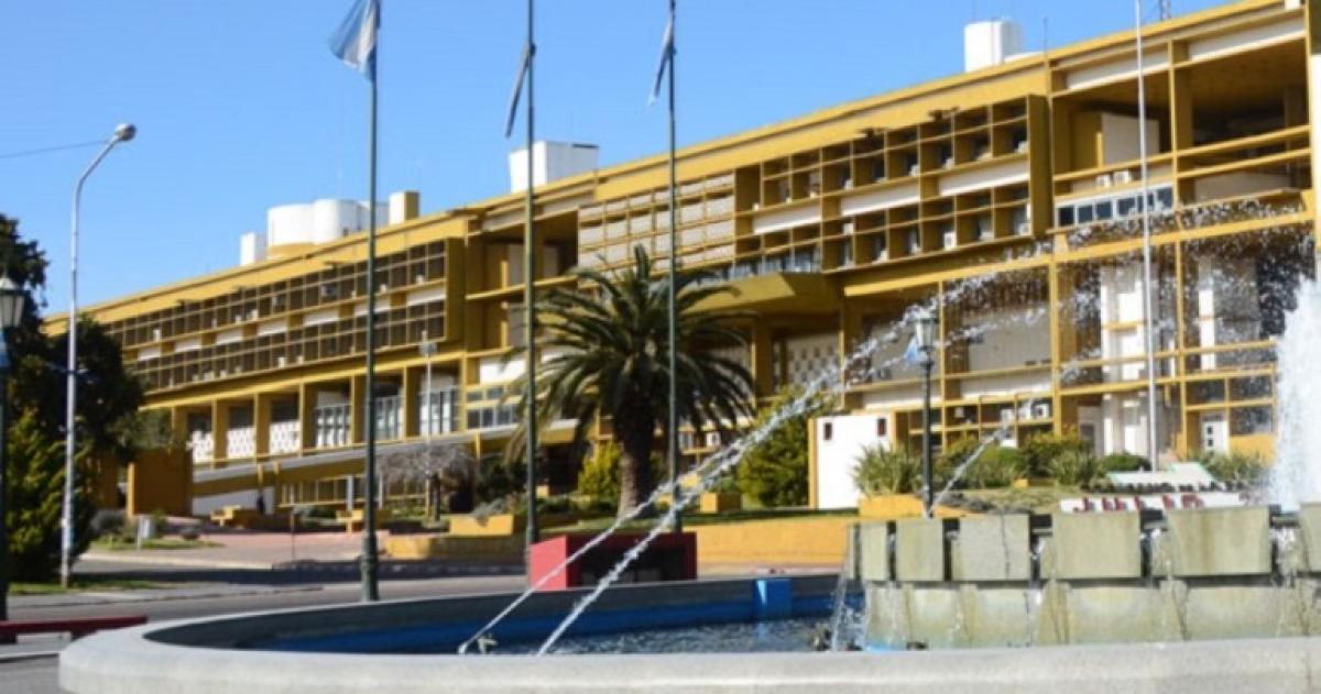 El primer cuatrimestre de 2026 cerró con un desplome del 64-en-porciento- en términos reales