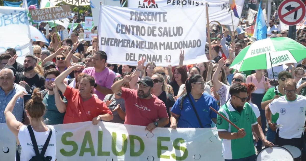 Las CGT hace una radio abierta en la Plaza San Martín