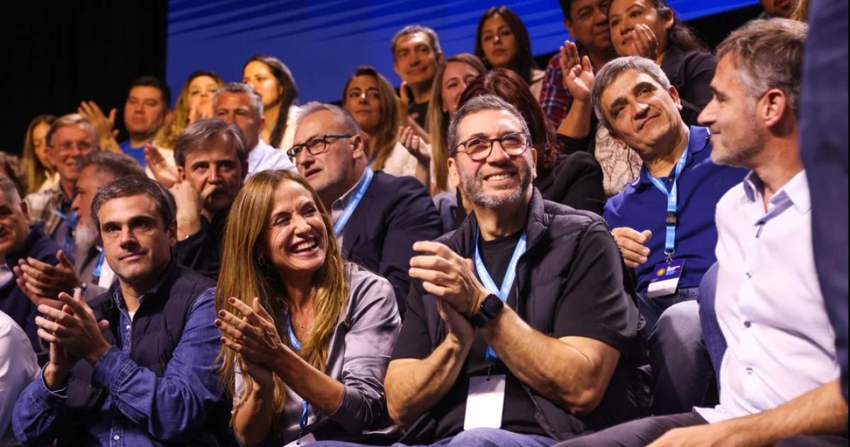 Olmos Tolosa Paz y Michel lanzaron un nuevo espacio peronista que apuesta por una alternativa de centro y federal