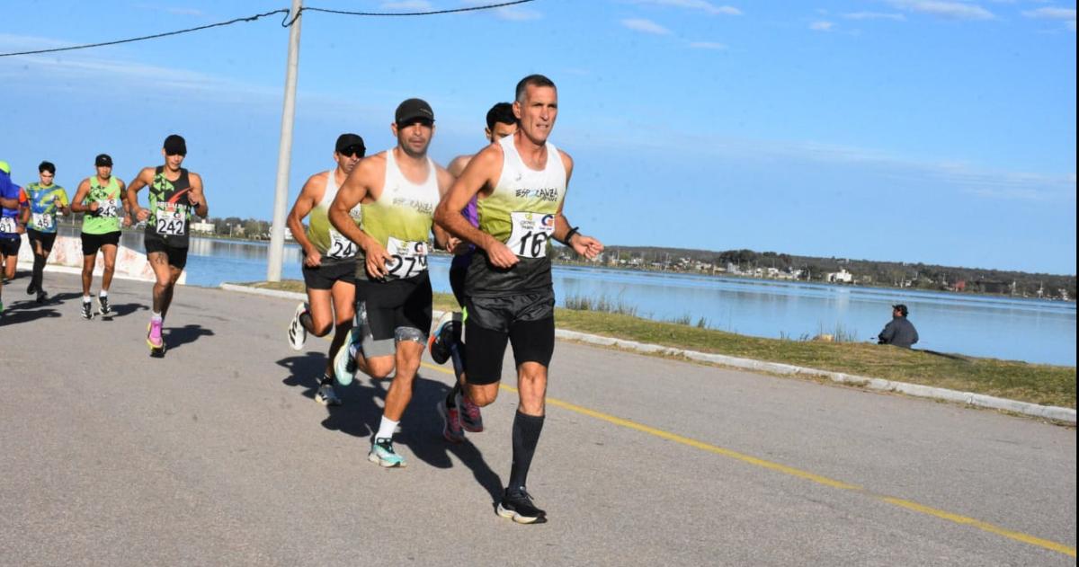 Se inició el torneo de APAV en la Laguna Don Tom�s (Foto Oscar Faure)