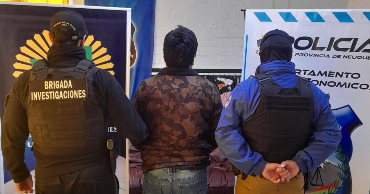 Uno de los detenidos acusado de integrar la banda que realizaba estafas telefónicas