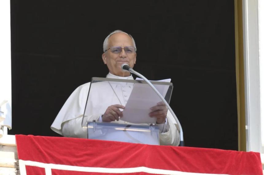 El papa León XIV exigió a los empleados de la Iglesia que dejen de ser espectadores