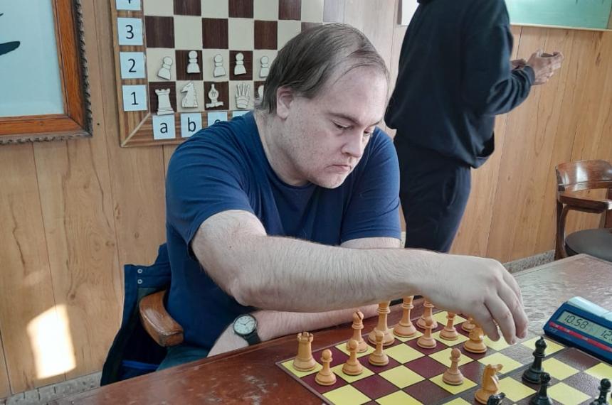 Covas sumó 65 puntos y finalizó invicto