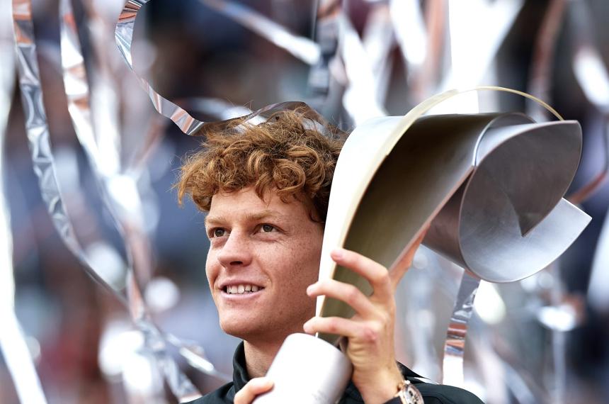El italiano aplastó a Sasha Zverev y celebró en España