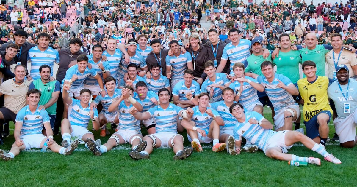 El festejo del equipo nacional tras el gran triunfo