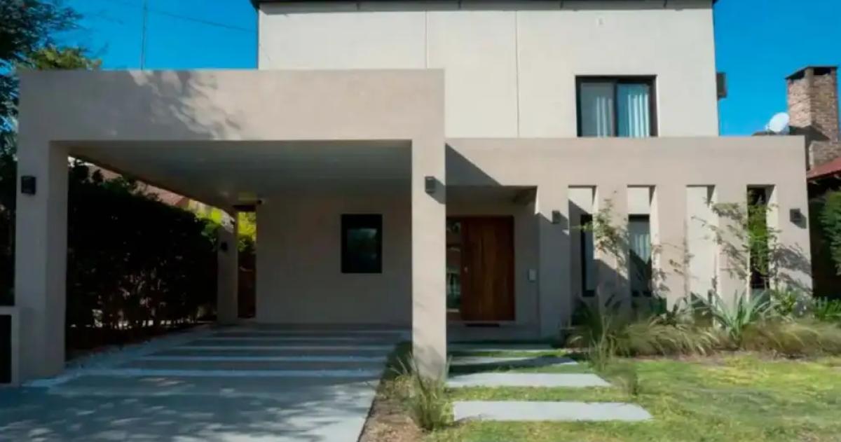 La casa de Adorni en el country fue refaccionada y la contratación corrió por cuenta del propio funcionario