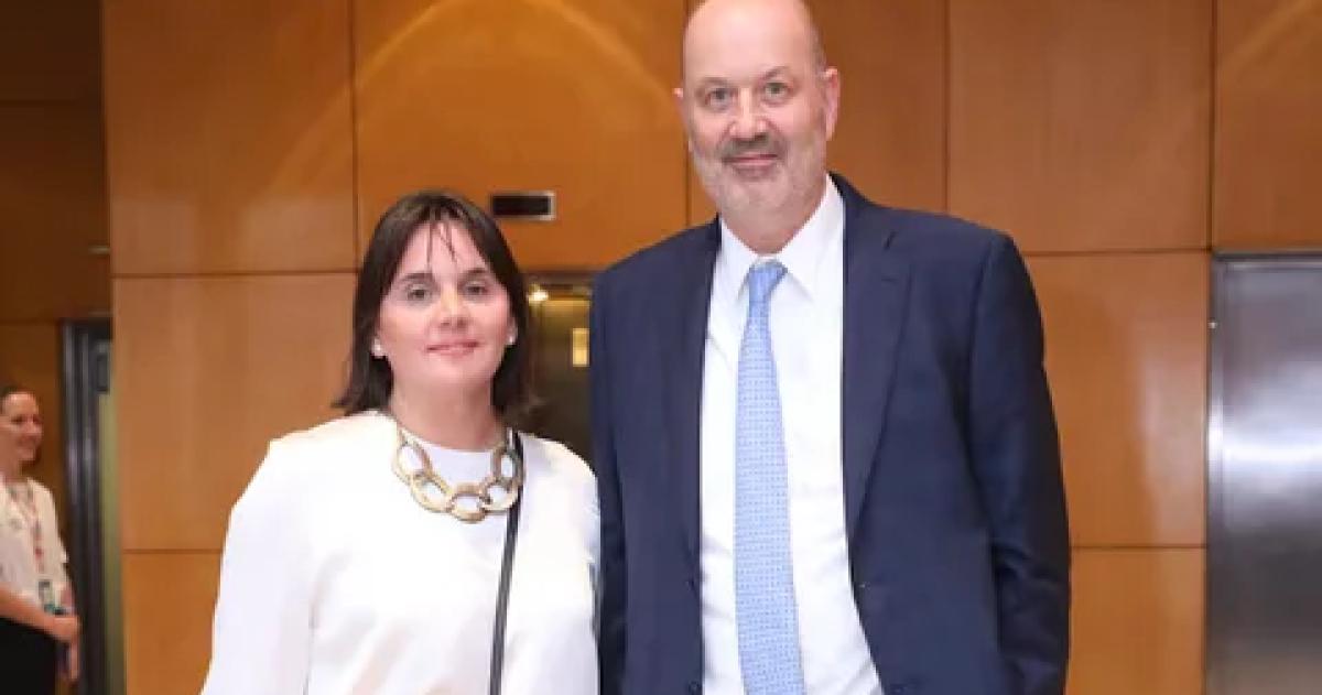 El ministro Federico Sturzenegger junto a su esposa María Josefina Rouillet