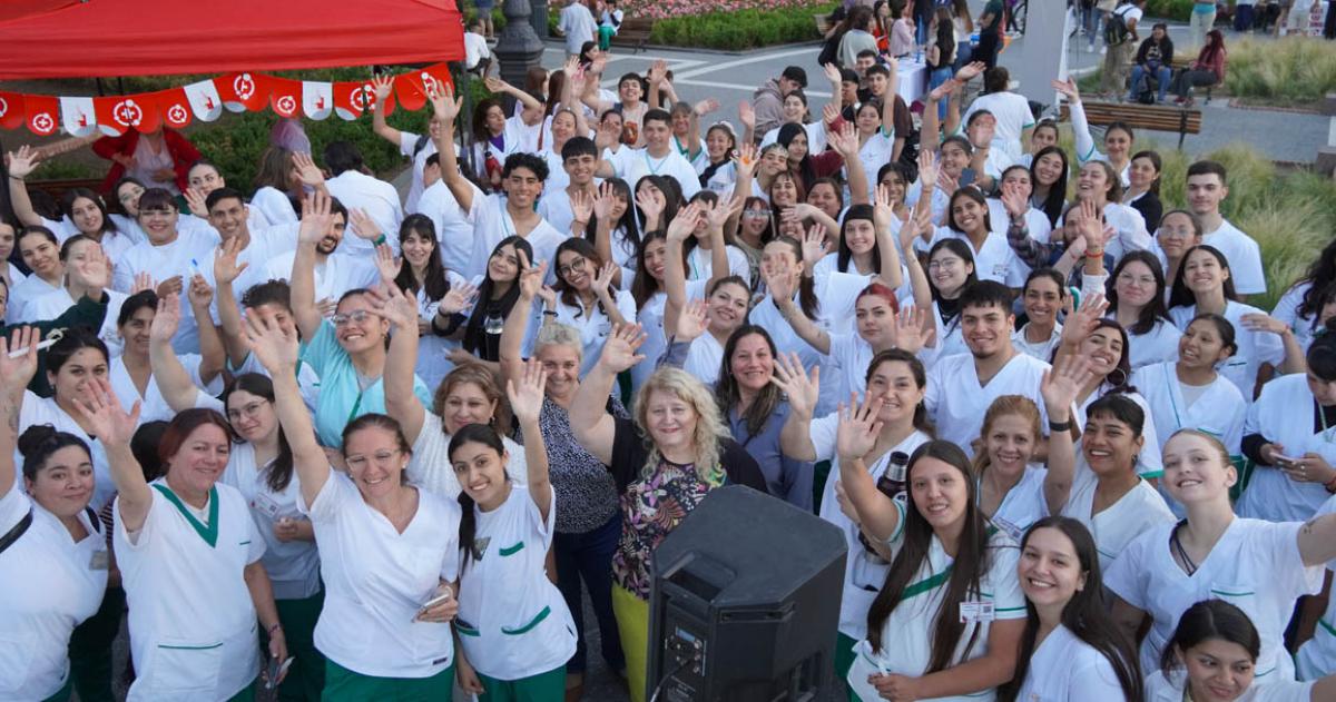 La fecha se celebra cada 12 de mayo en homenaje al nacimiento de Florence Nightingale