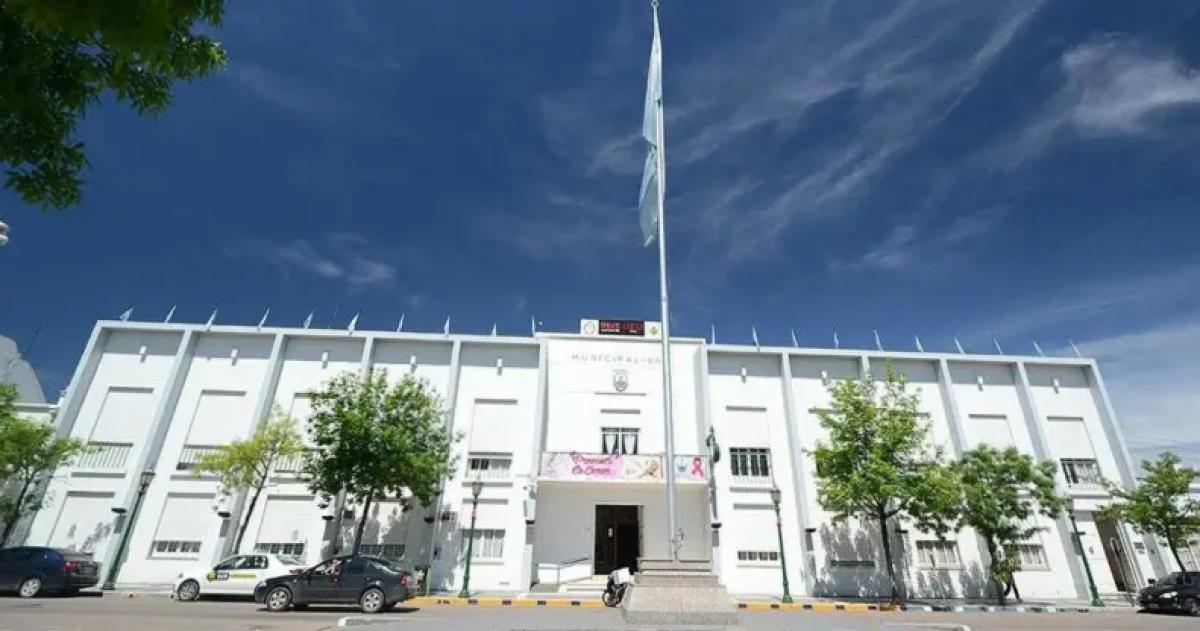 La Municipalidad deber� pagar un juicio por daños por un camión que se hundió en una calle