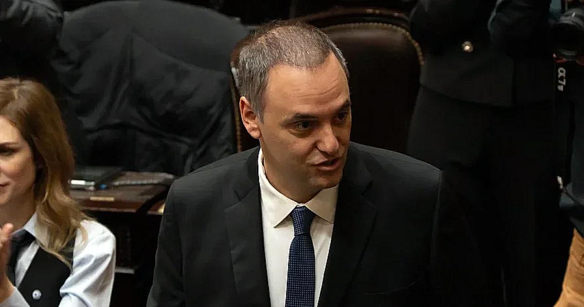 Manuel Adorni jefe de Gabinete