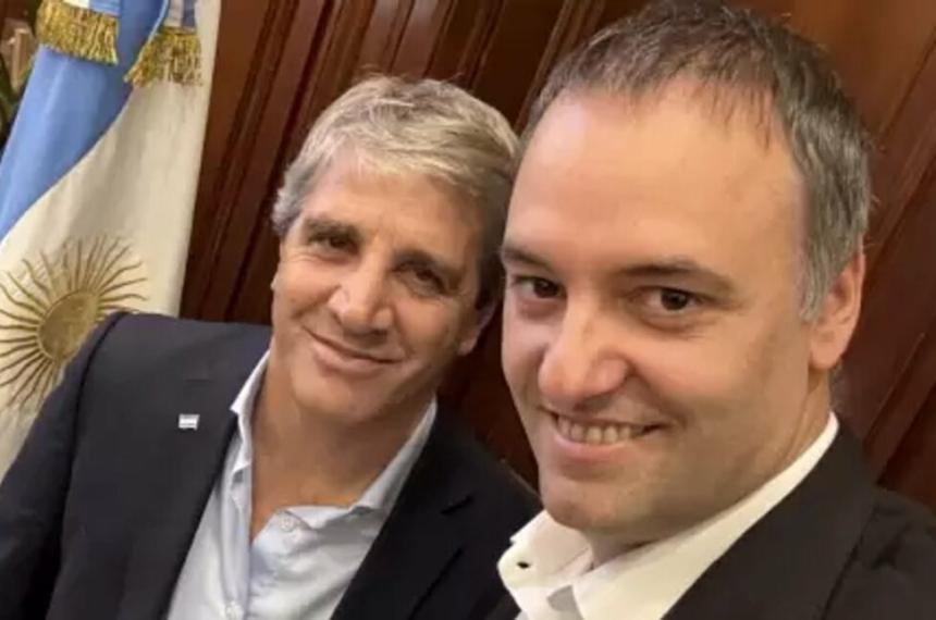 Caputo intentó blindar a Adorni que ya es cuestionado dentro del gobierno