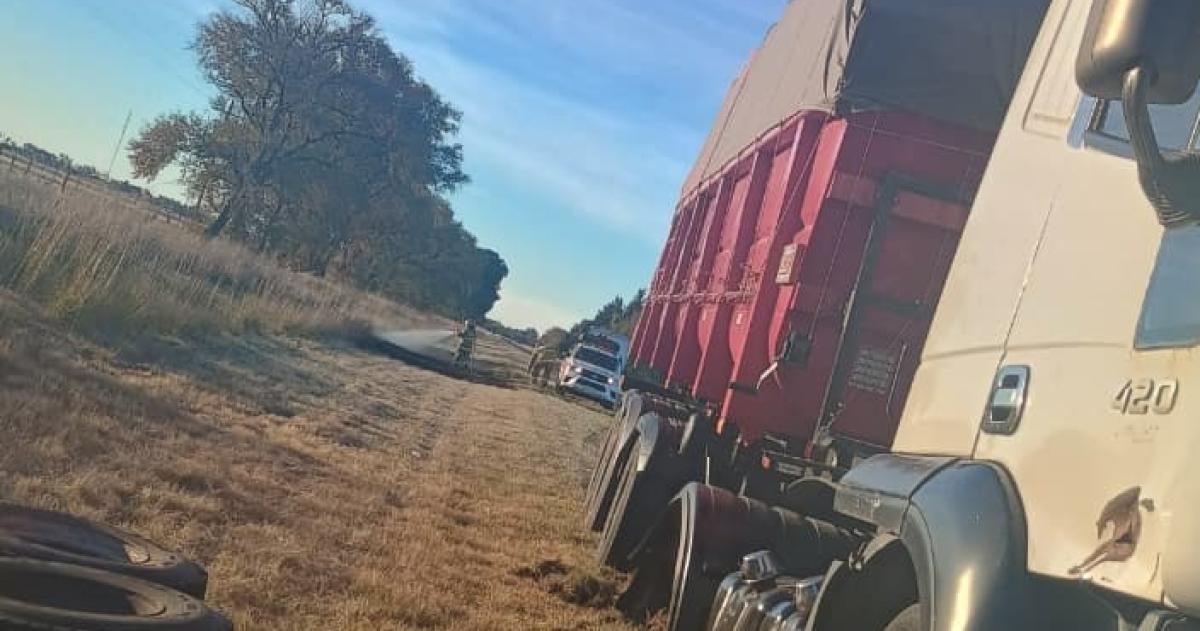 El choque ocurrió durante la tarde de este domingo al sur de Ataliva Roca