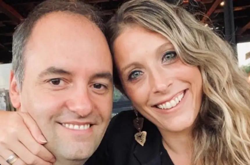 El Jefe de Gabinete y su esposa Bettina Angeletti