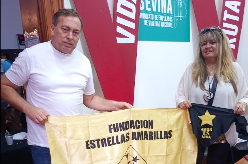 Silvia Gonz�lez junto al diputado nacional Martin Aveiro presidente de la Comisión de Obras P�blicas de la C�mara de Diputados de la Nación