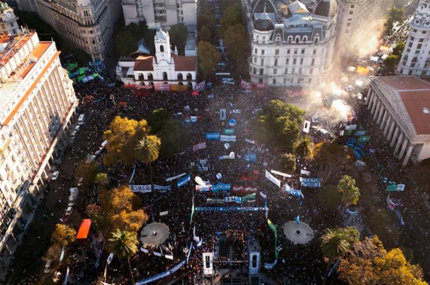 Una multitud le reclamó al Gobierno que cumpla la ley de financiamiento universitario