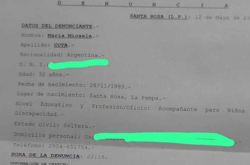 La mujer publicó en sus redes sociales una foto de la denuncia
