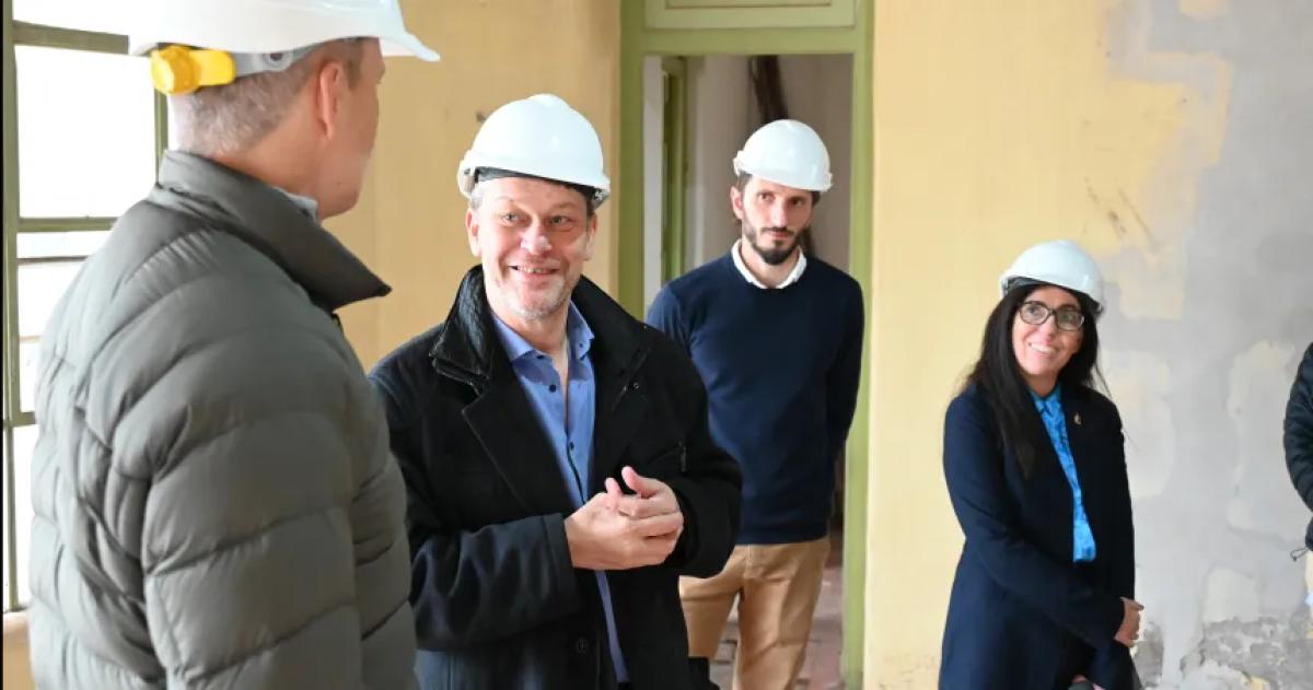 La obra se inició en el rectorado de Oscar Alpa  Tuvo un costo de 602 millones de pesos
