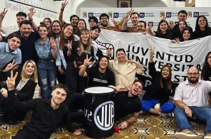 Las organizaciones de la juventud peronista fustigaron al diputado nacional libertario