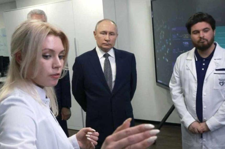 Rusia avanza en pruebas humanas de una vacuna contra el c�ncer gratuita