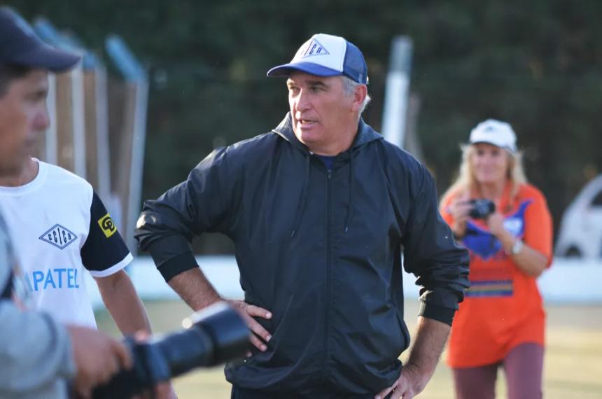 Horacio Kunz entrenador de f�tbol