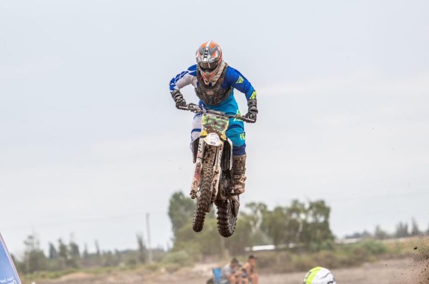 Javier ganó la final y se trepó a la punta del campeonato