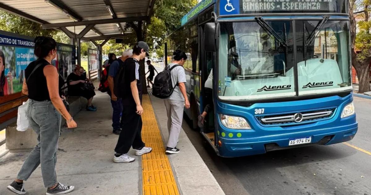 El boleto de colectivo aumentaría un 15-en-porciento-