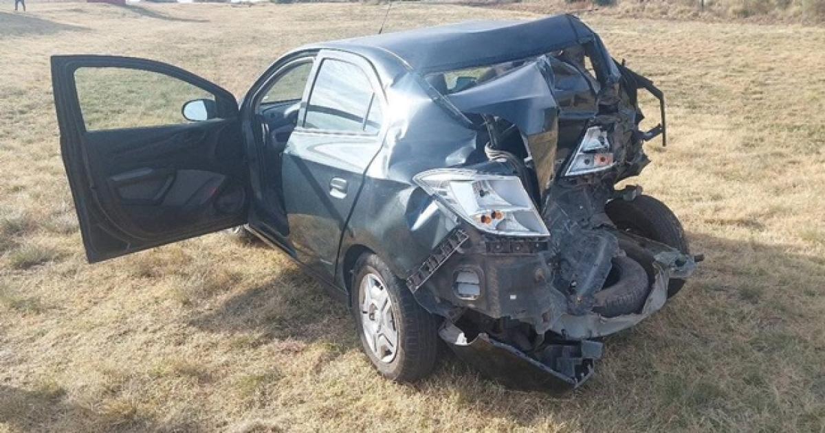 Los dos ocupantes del auto no sufrieron heridas de consideración