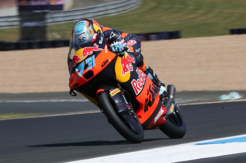 Perrone logró la primera pole del año y la tercera de su carrera