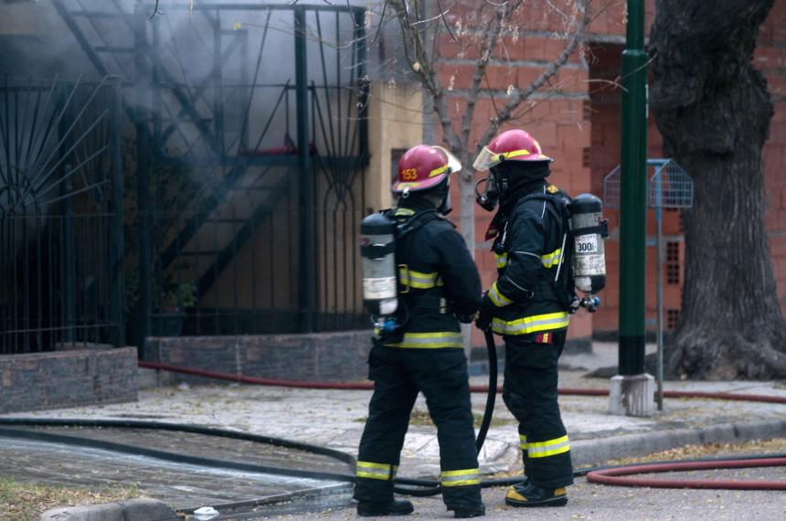 El incendio se registró este s�bado en una vivienda de la calle 7