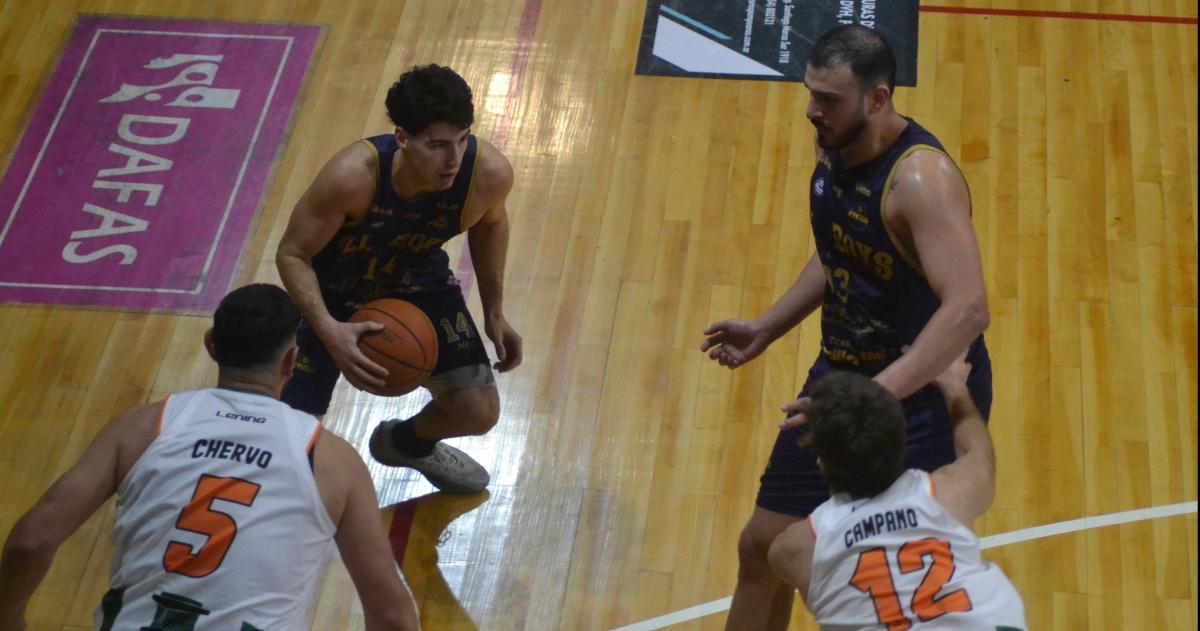 Dasso fue decisivo en los minutos finales para la victoria Auriazul