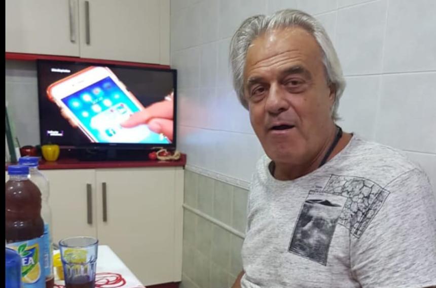Jes�s Beto Naval POlítico popular piloto de automovilismo que llevó la bandera de La Pampa
