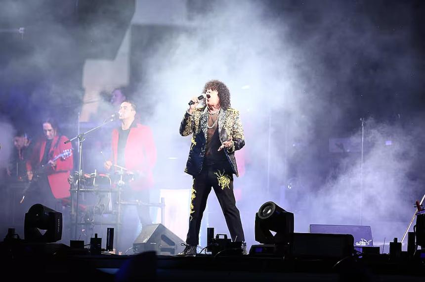 La Mona Jiménez encabeza la grilla del festival