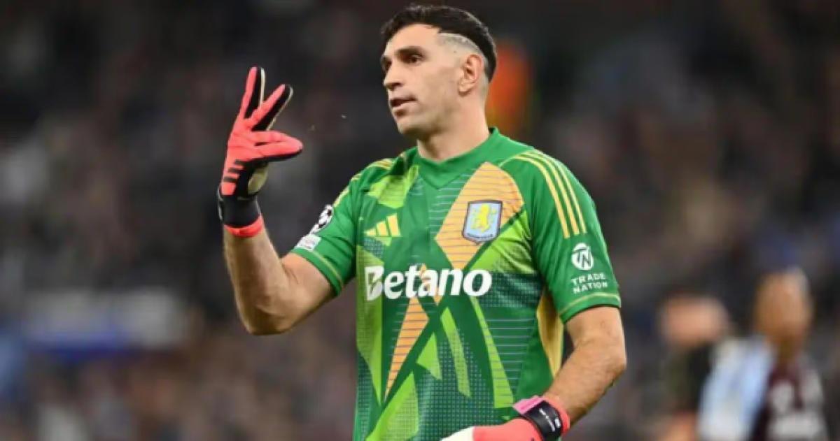 El Dibu Martínez logró su primer título en el Aston Villa