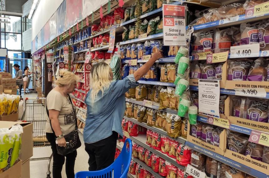 La menor inflación mejoró el �nimo de los consumidores