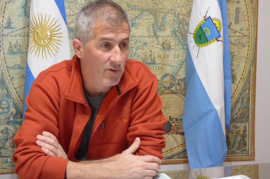 El intendente de Macachín Martín Mujica