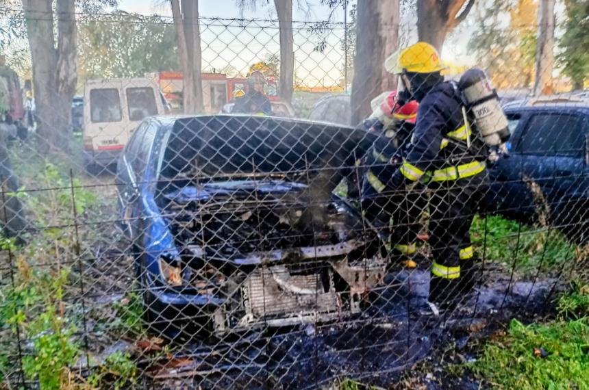 Los bomberos actuaron r�pidamente para apagar las llamas