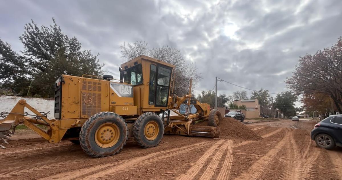 La obra de asfalto de la calle Varela ya est� en marcha