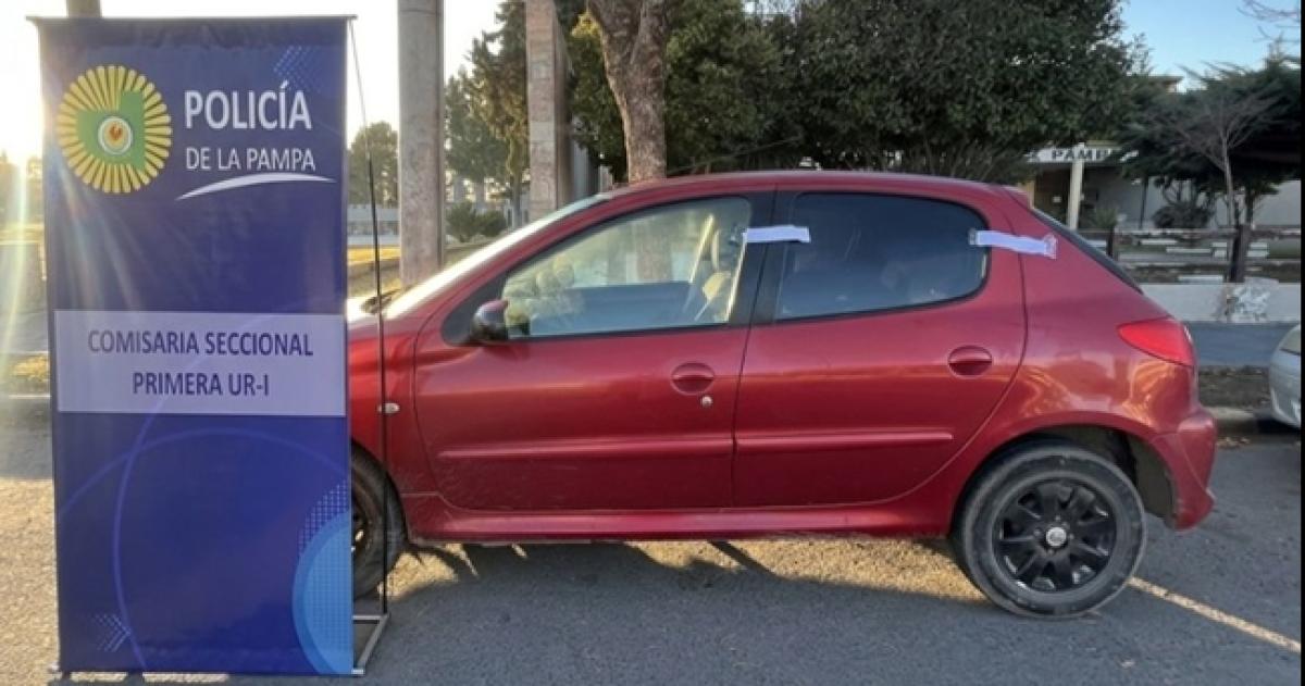 El Peugeot 206 fue secuestrado por personal de la Seccional Primera