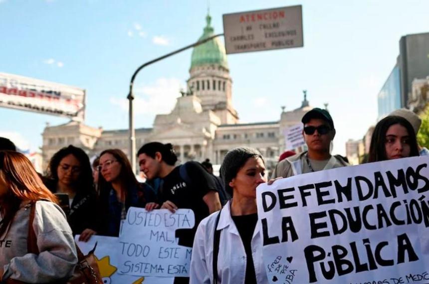 Las universidades vuelven a la calle y apuntan contra Milei por el financiamiento educativo
