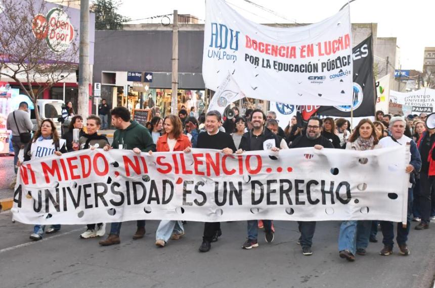 La Marcha Federal Universitaria en Santa Rosa demostró el consenso del reclamo