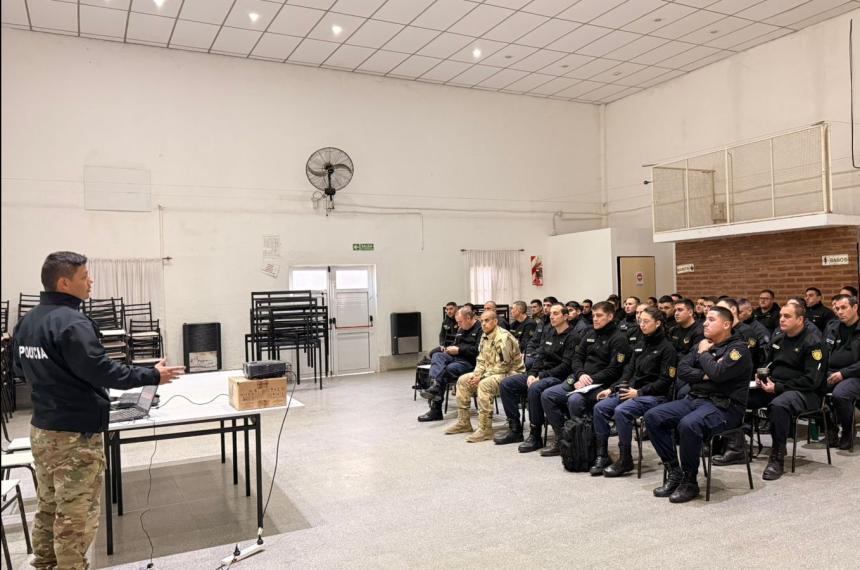 Siguen las capacitaciones para la Policía pampeana